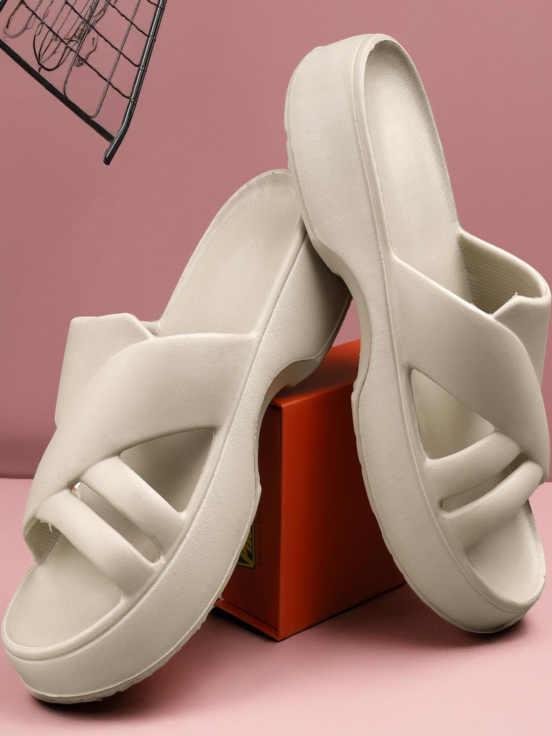 PROUZ Women Peach Flip Flops