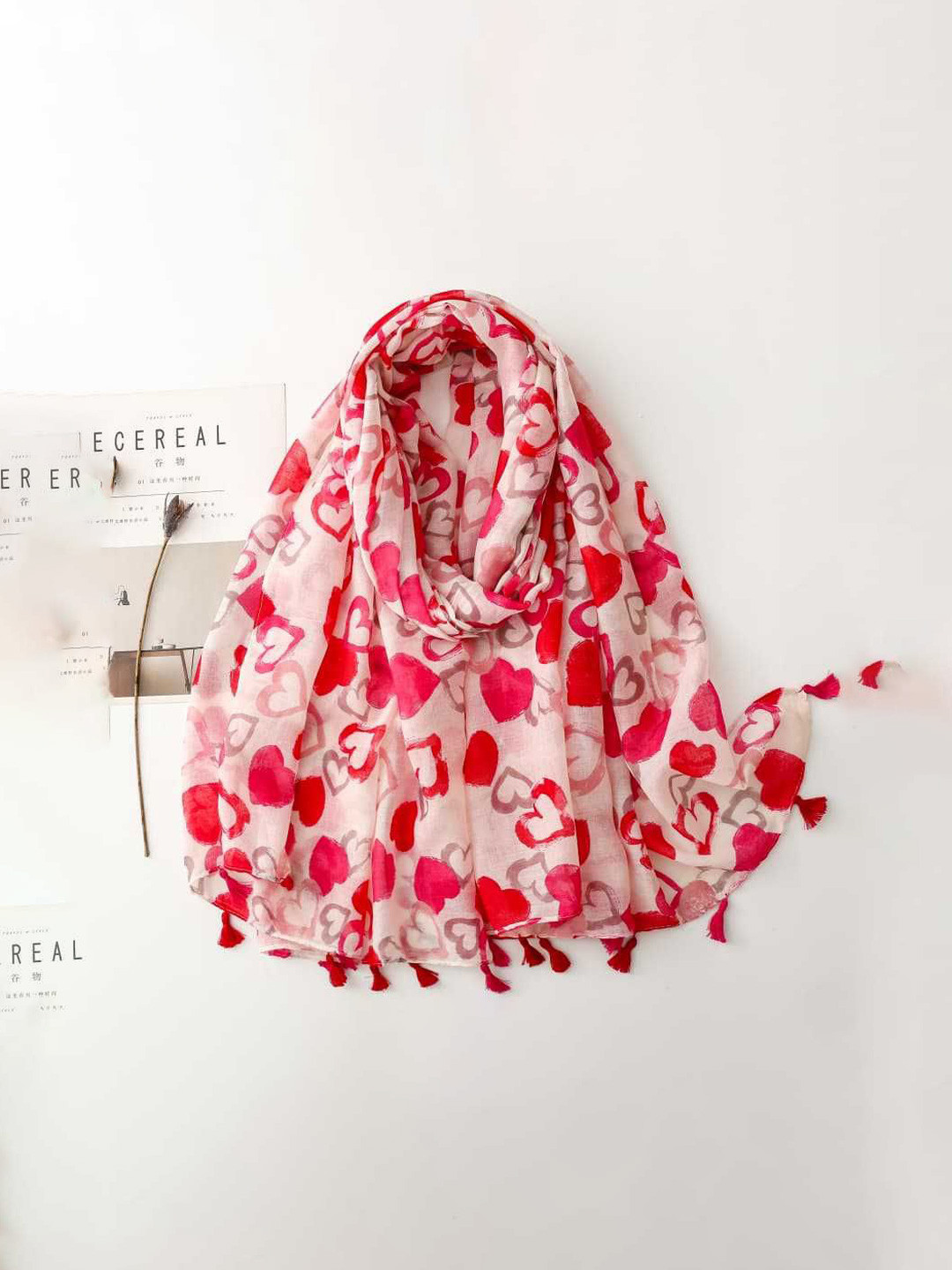 QUECY Women Convesational Printed Tasseled Scarf