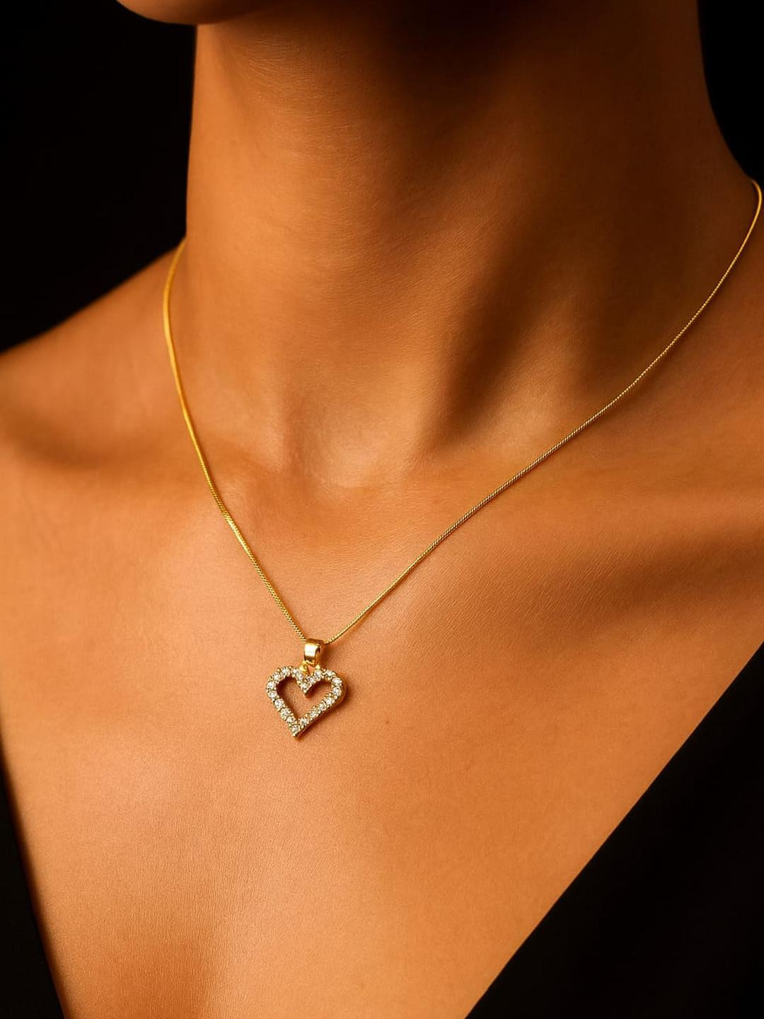 ISHTAARA Stainless Stee Gold-Plated Heart Pendant Chain