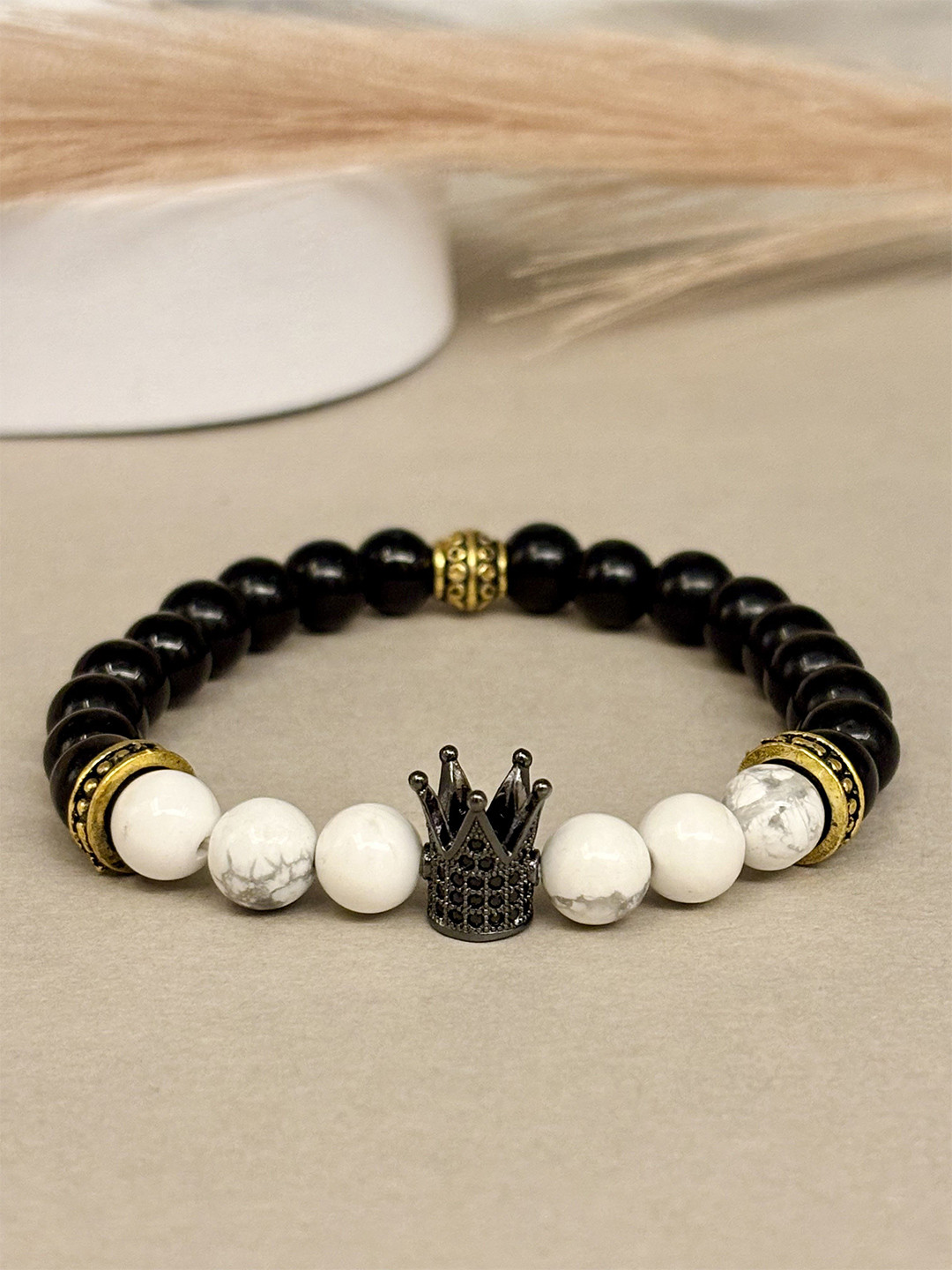 SANAA CREATIONS Unisex Onyx & Howlite Crown Stones Studded Elasticated Bracelet
