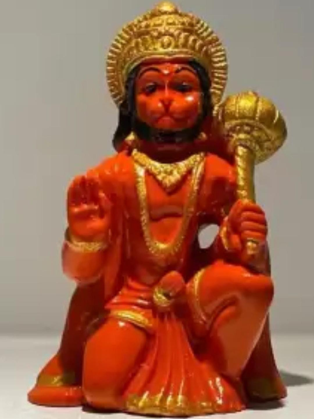 SSS SCULPTURE Red Showpiece