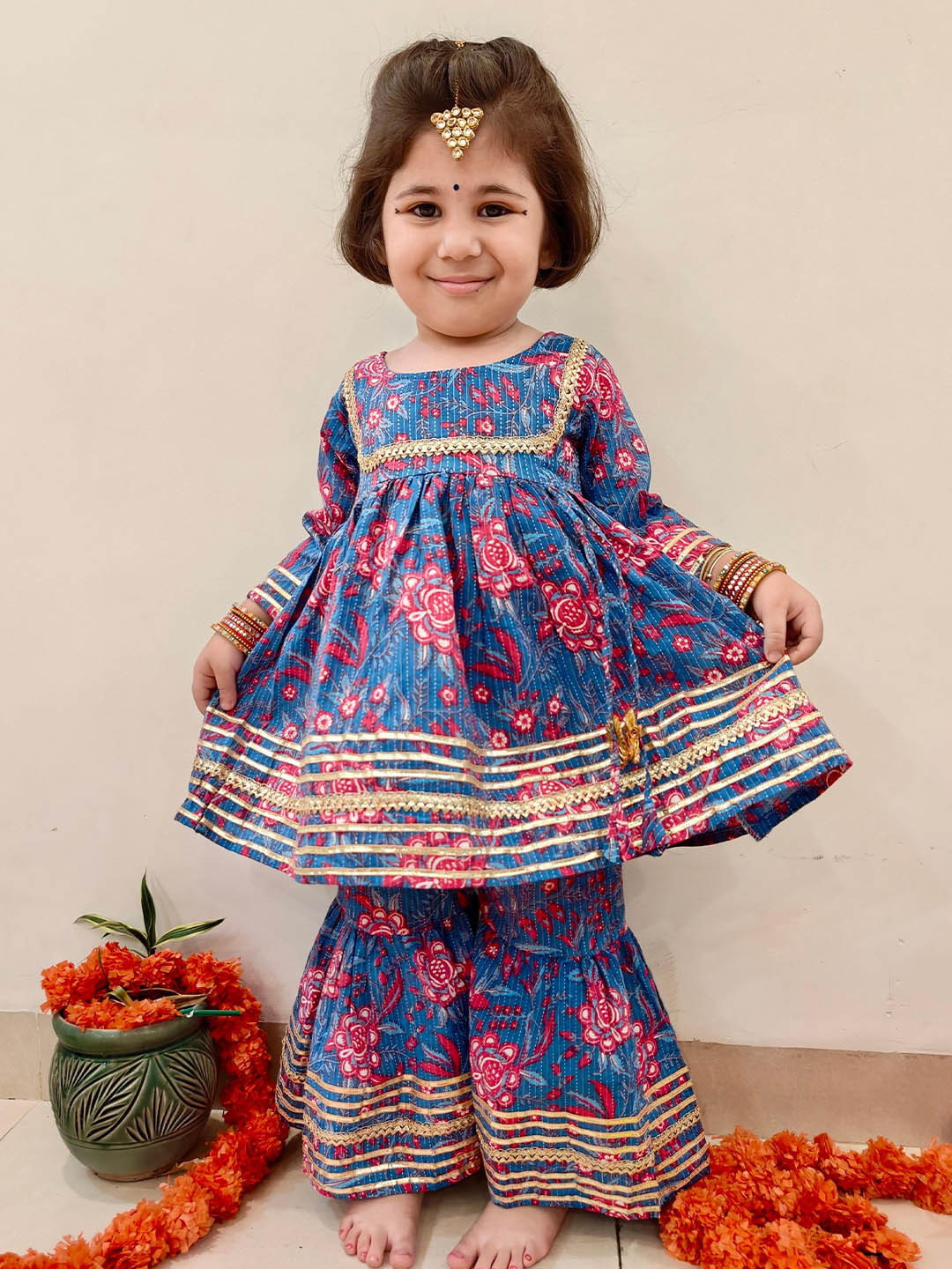 FREE BIRDS Girls Floral Printed Thread Work Pure Cotton Kurta Withc Sharara Set