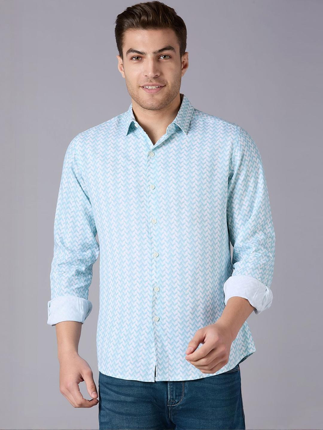 Mast & Harbour Lego heavy Blue & White Geometric Printed Relaxed Fit Casual Shirt