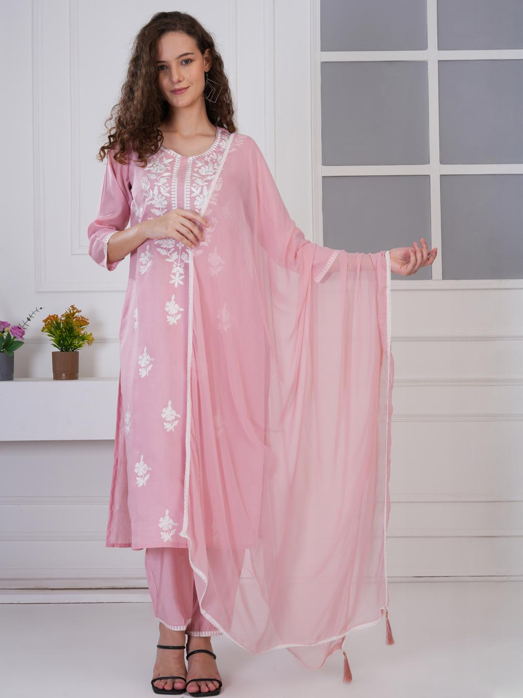 ARSA COUTURE Women Peach Kurta Sets