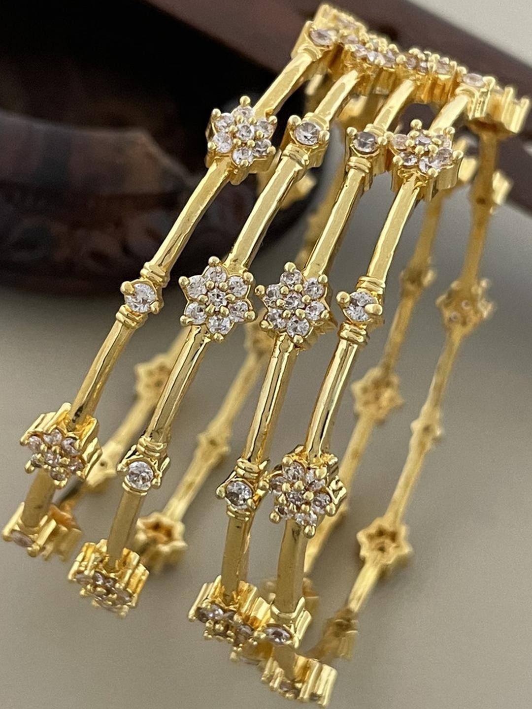 FIRST TOUCH White Brass Bangles