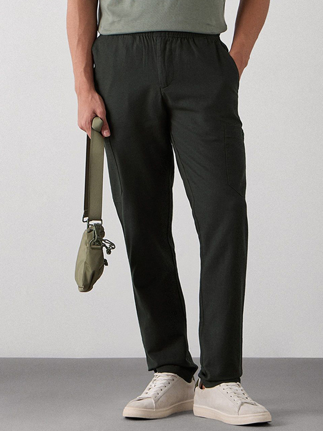 Red Flame Men Relaxed Tapered Fit Cotton Cargos Trousers