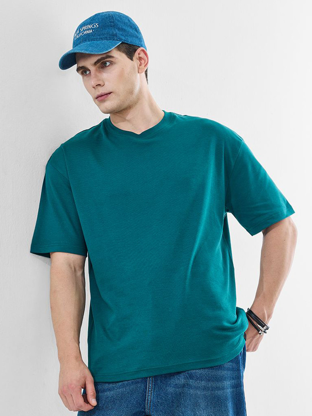 Snitch Drop-Shoulder Sleeves Oversized Pure Cotton T-shirt