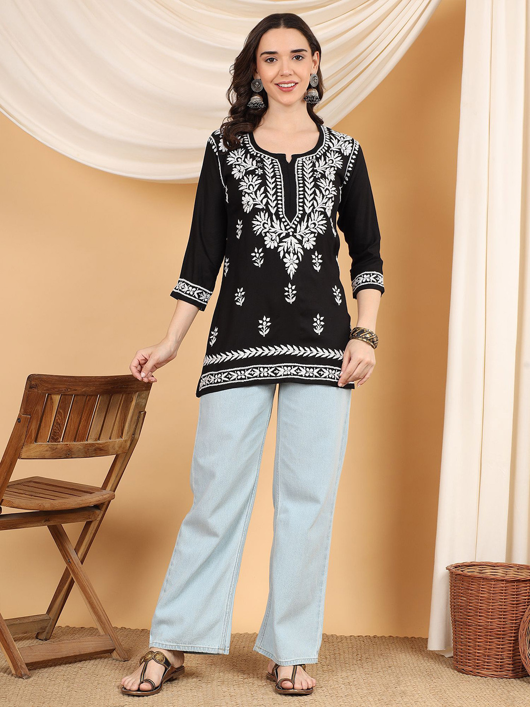 Poshak Chikan Studio Women Embroidered Short Straight Chikankari Kurti