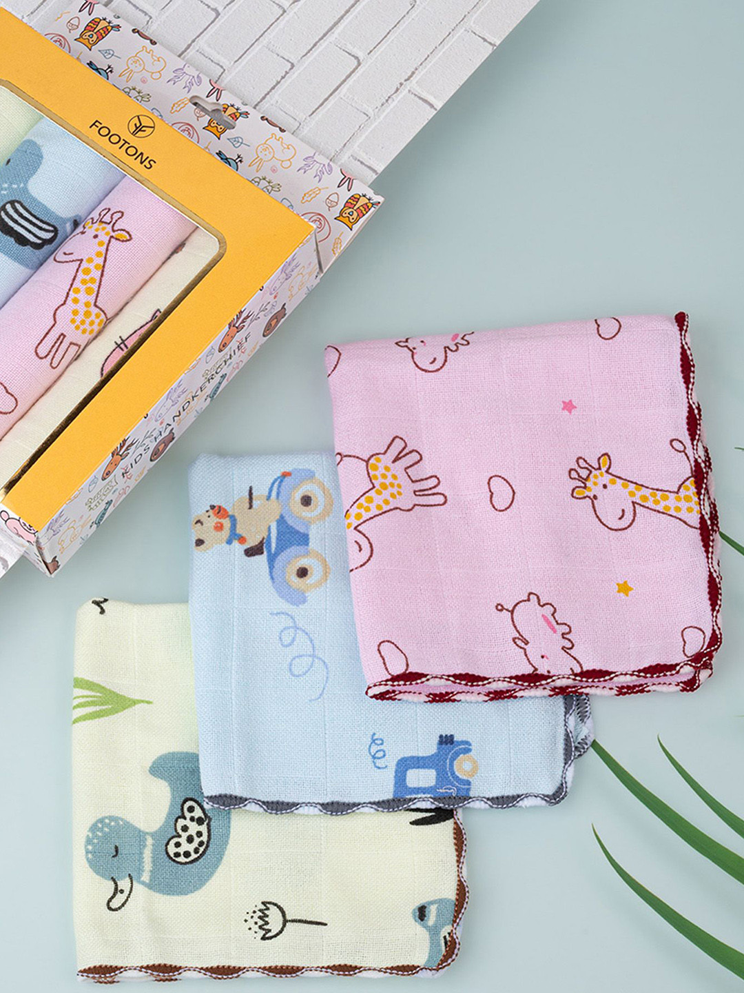 FOOTONS 4-Pcs Printed Baby Gear & Nursery