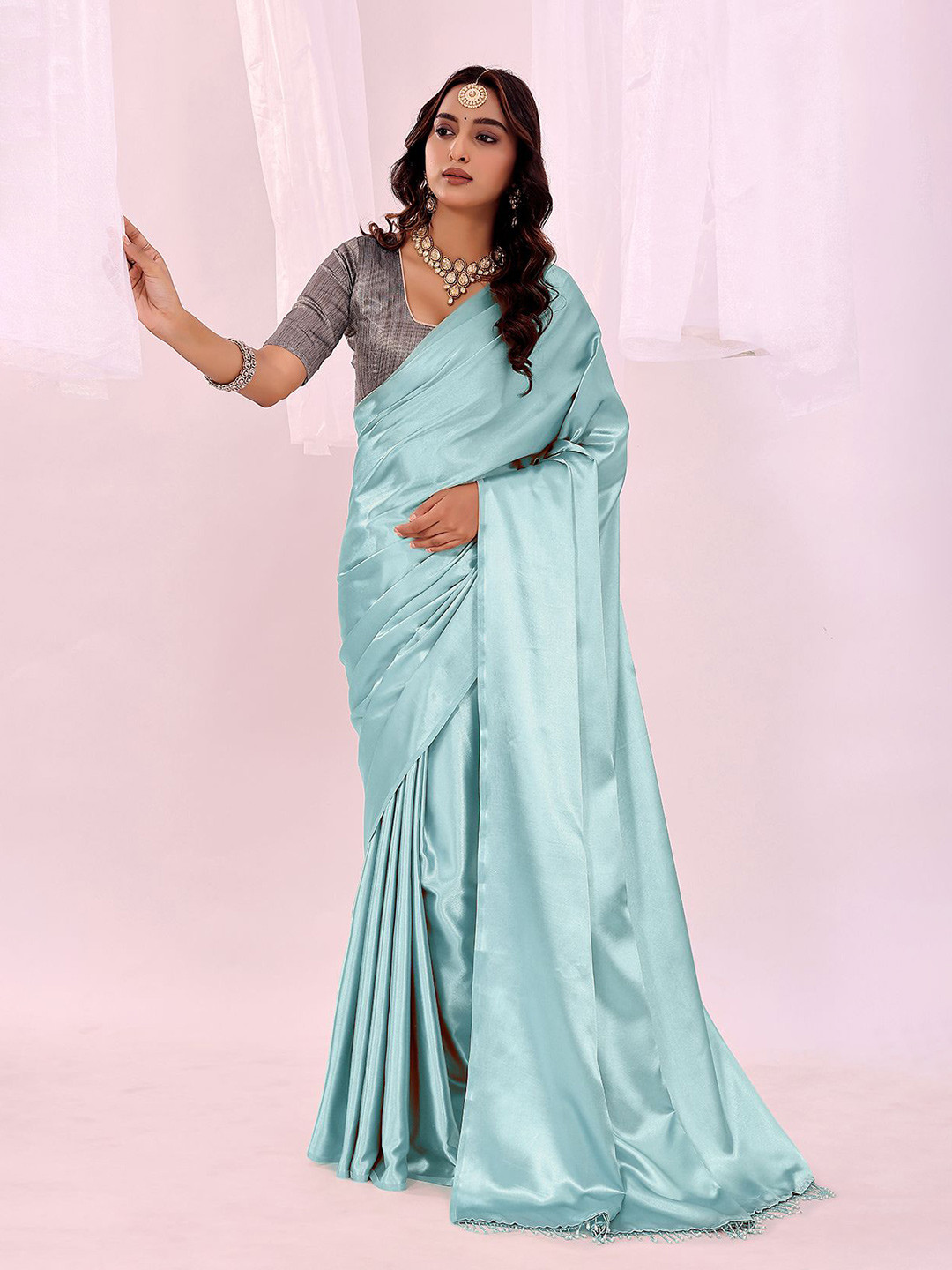 Florence Women Solid Satin Saree  ith Blouse Piece