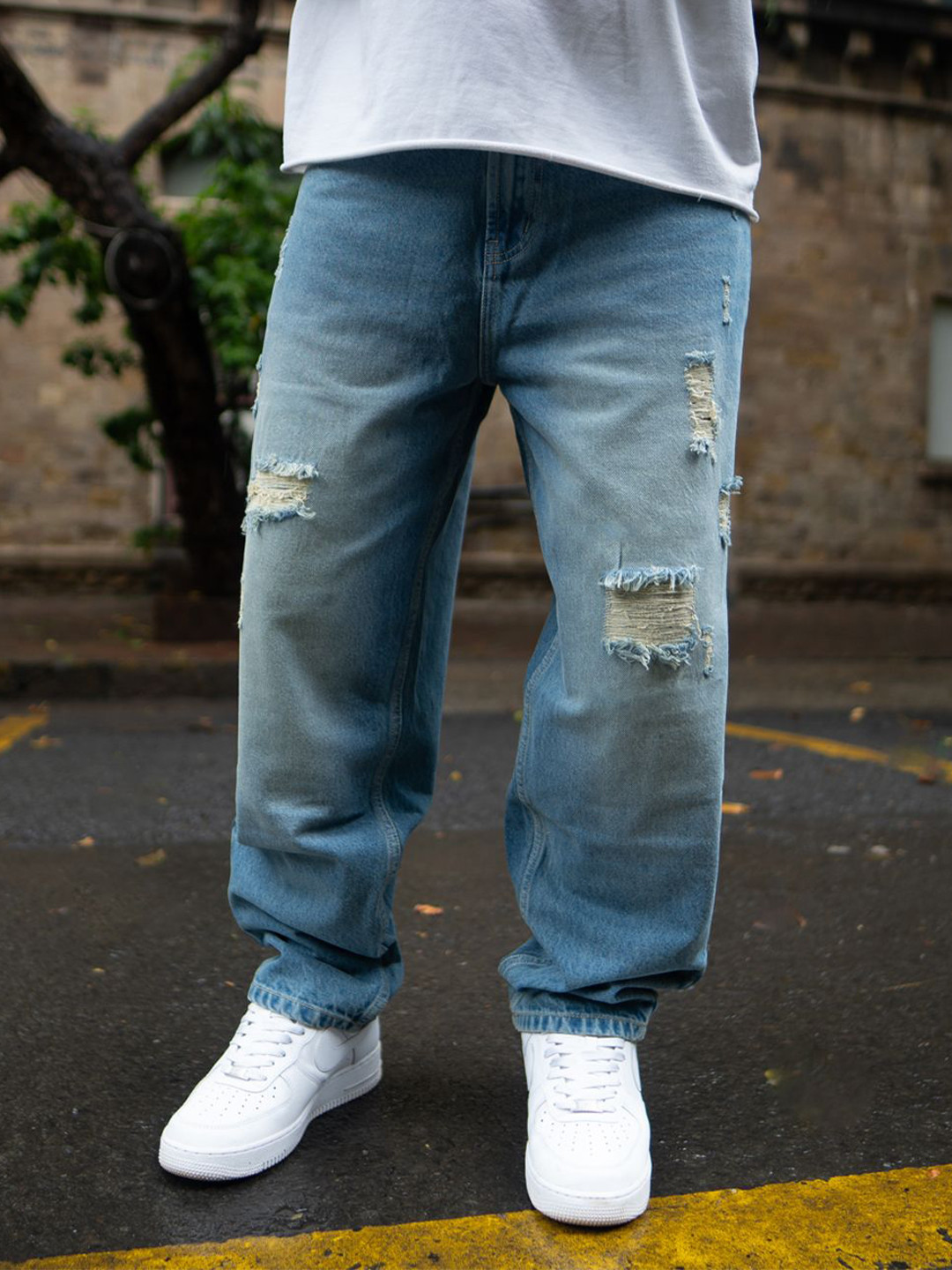 Powerlook Men Blue Baggy Ripped Jeans