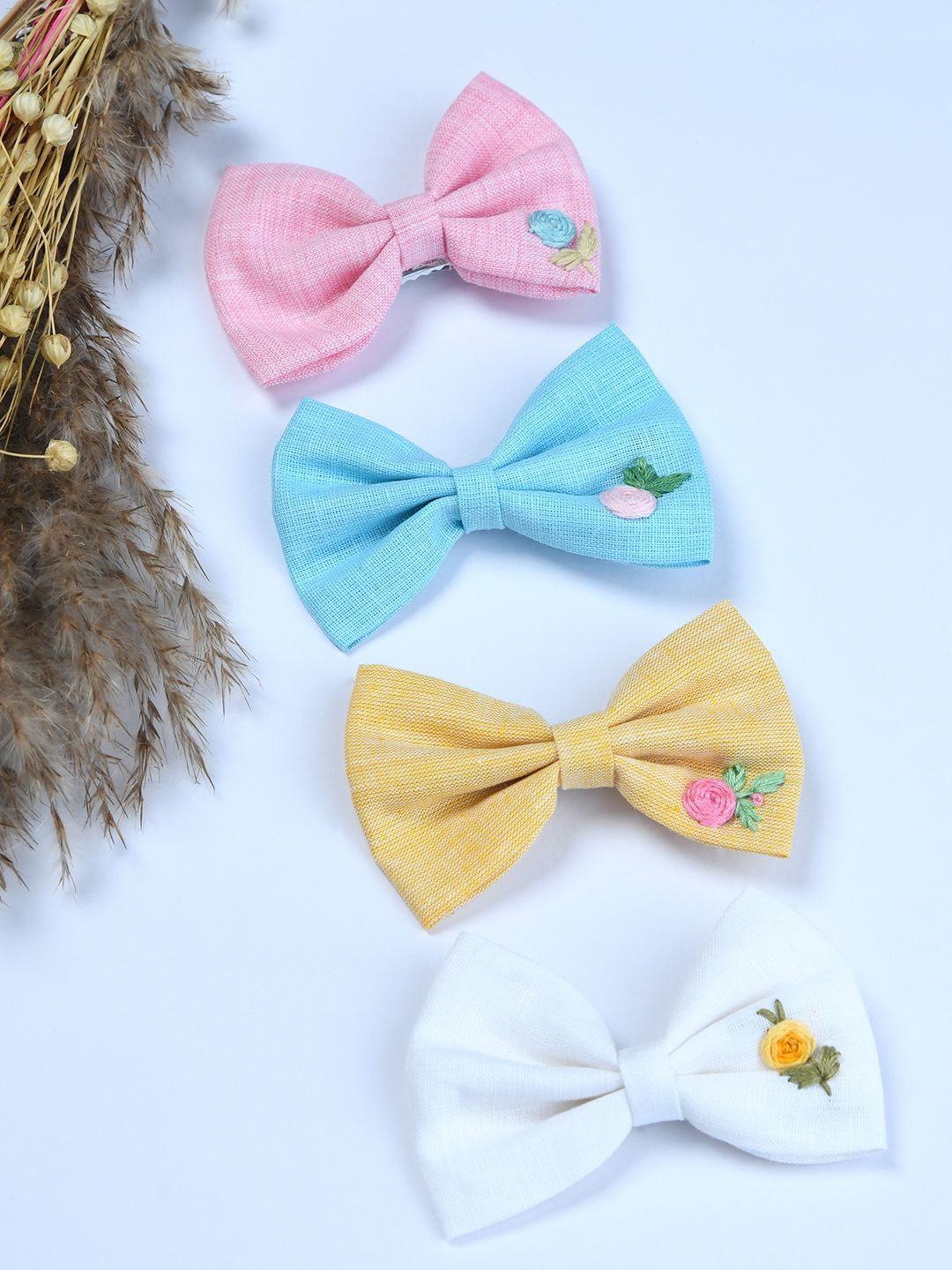 FUNKRAFTS Girls Pack of 4 Embroidered Linen Bow Alligator Hair Clips