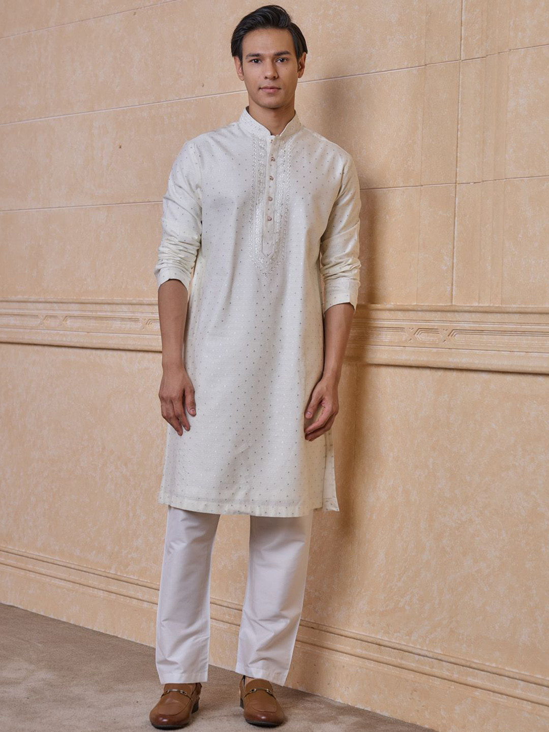 Tasva Ivory Men Polka Dots Woven Design Regular Kurta with Trousers