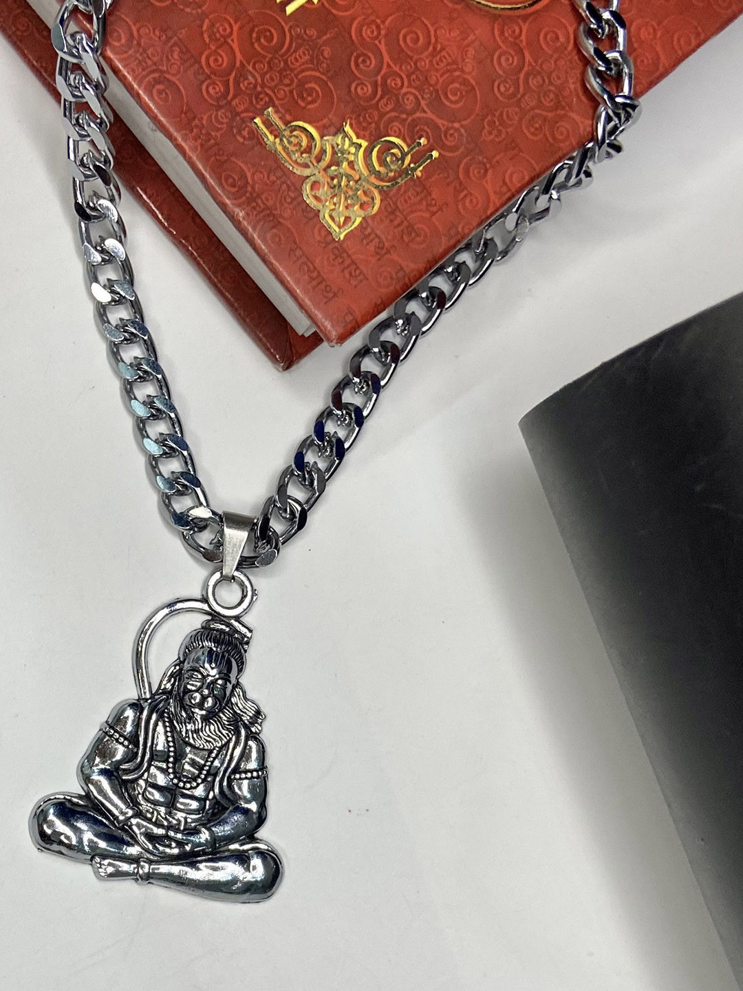 Psight Men Hanuman Ji In Meditation Pendant With Chain