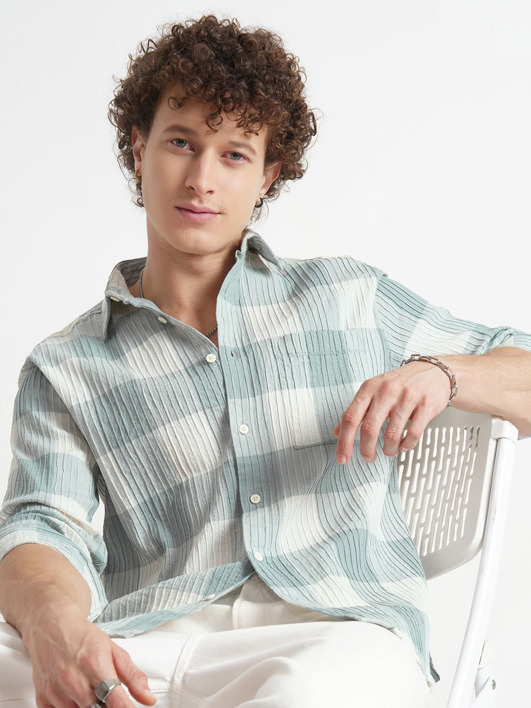 HIGHLANDER Men Gingham Checked Spread Collar Casual Shirt