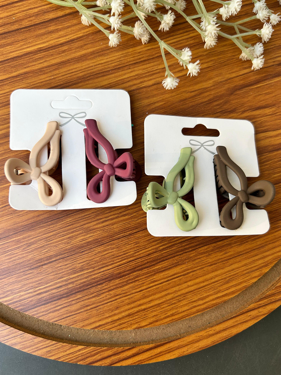 Radhya Accessories Women Pack of 4 Minimal Matte 5 CM Bow Hair Claws