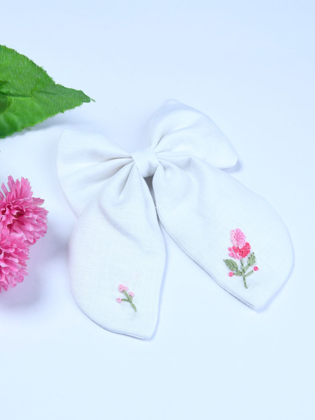 FUNKRAFTS Girls Embroided  Alligator Hair Clip