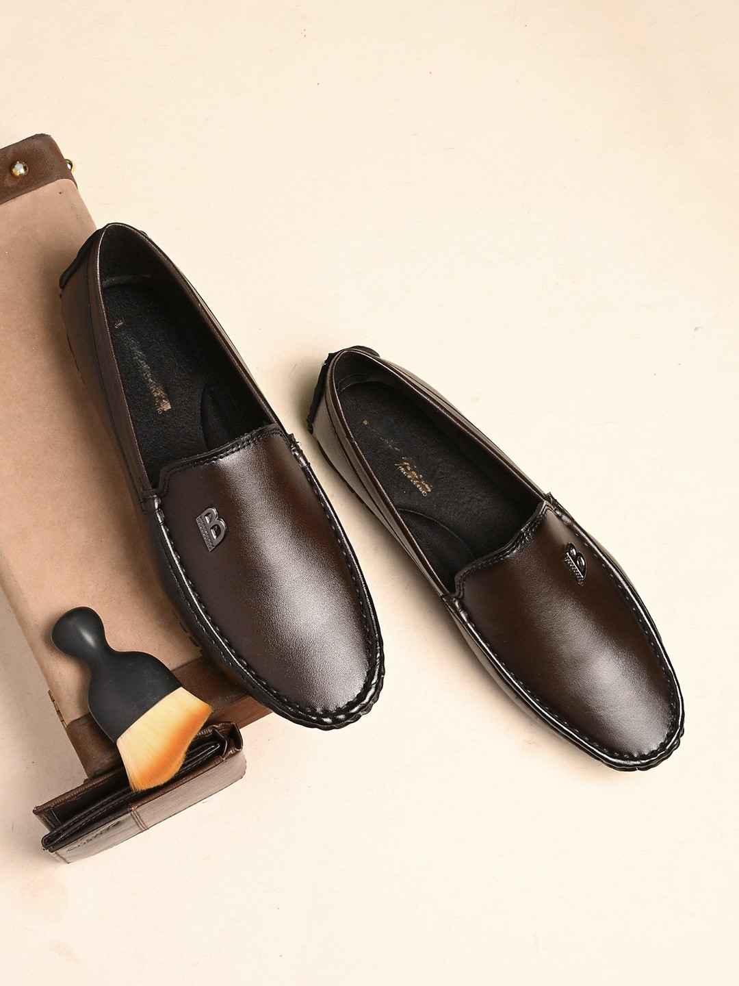 K Footlance Men Perforations Boat Shoes