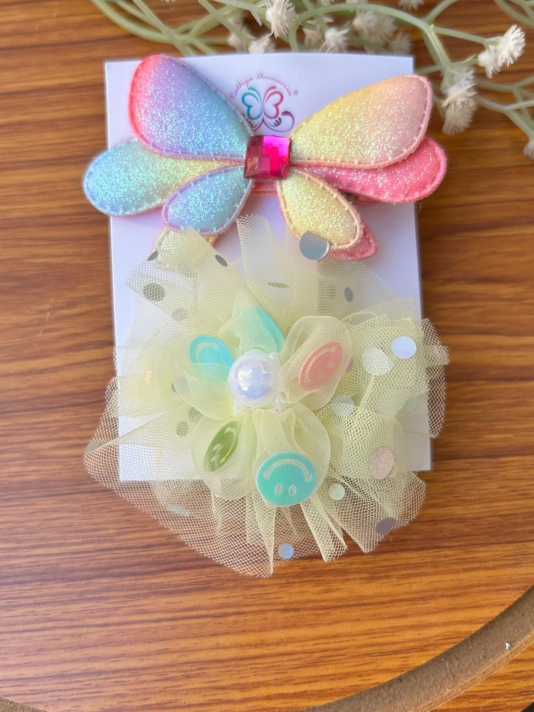 Radhya Accessories Women Set of 2 Sparkle & Smiles Embellished Alligator Hair Clip