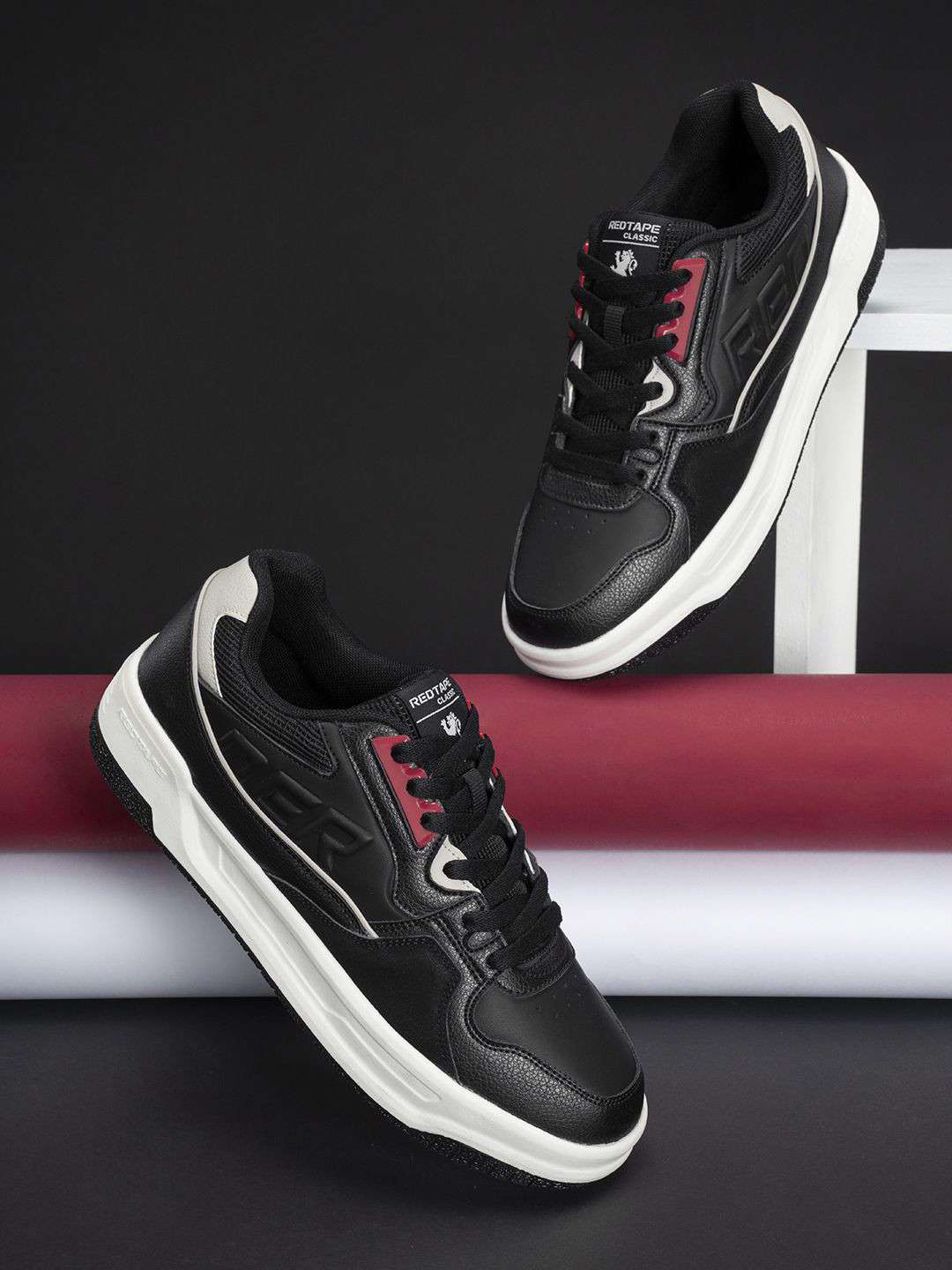 Red Tape Down Town Dapper Men Colourblocked Contrast Sole Lace-Up Sneakers