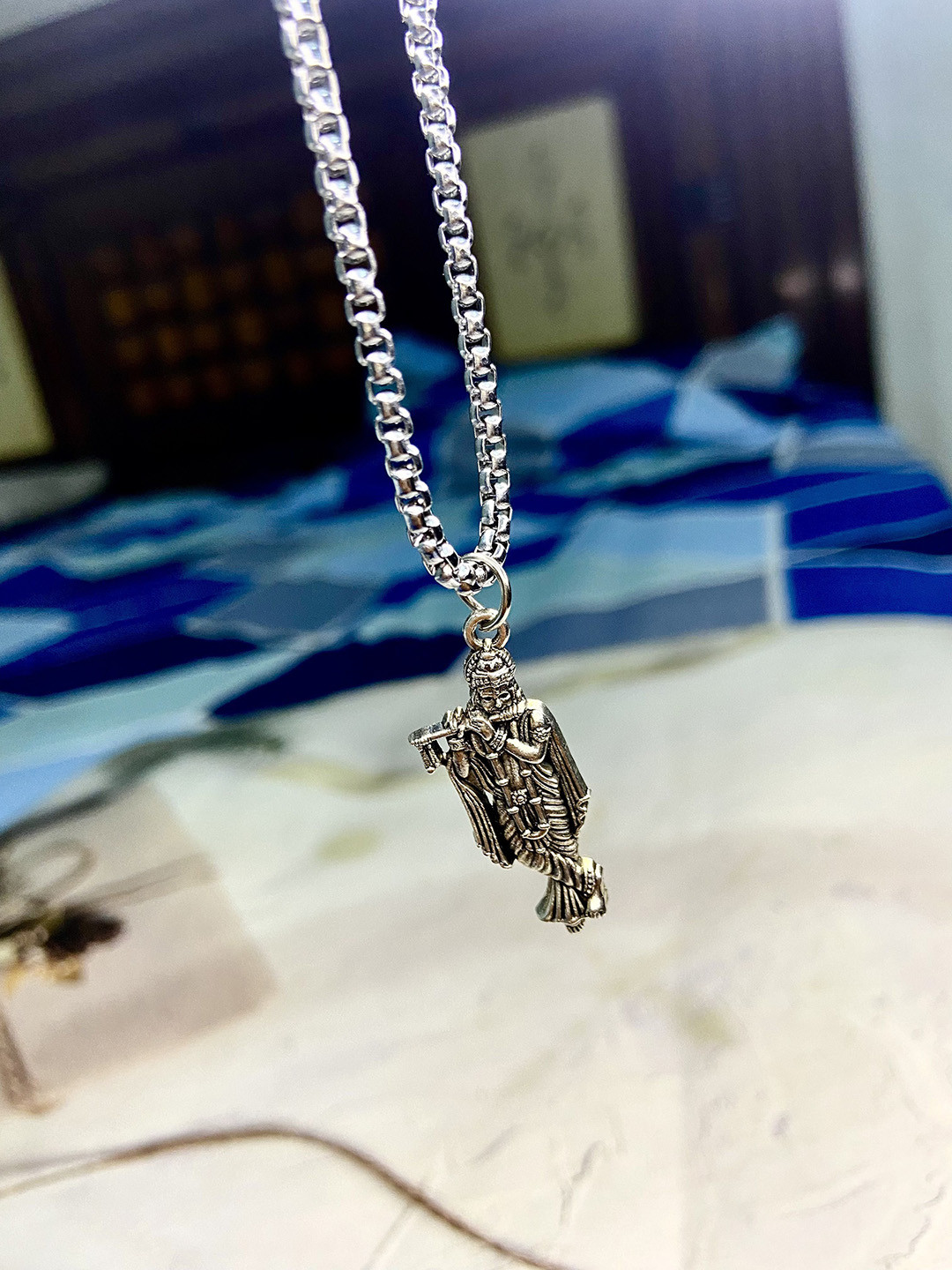 Psight Unisex Krishana Pendant With Chain