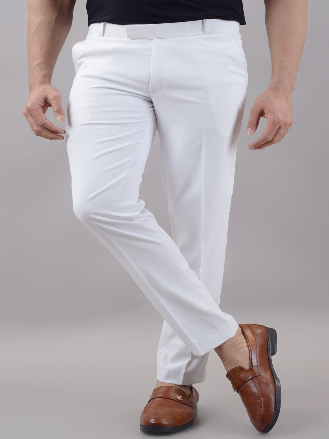 VILLAIN Men White Solid Mid-Rise Stretchable Formal Trousers