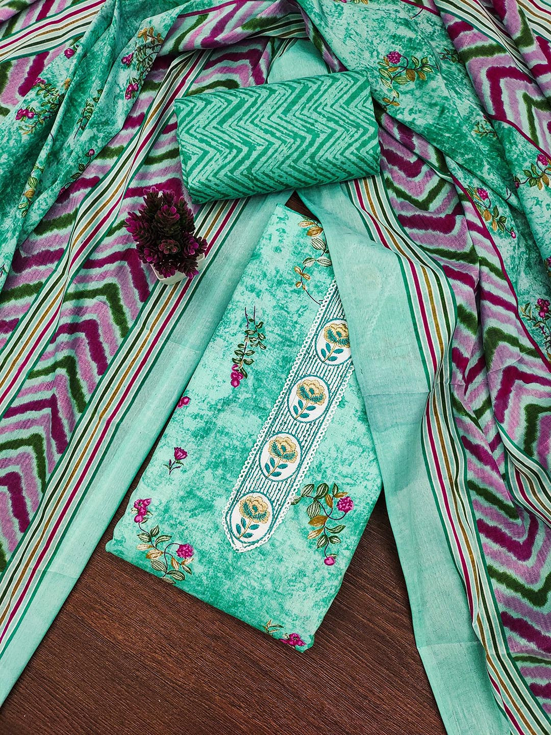 HERE&NOW Floral Embroidered Therad Work Unstitched Dress Material