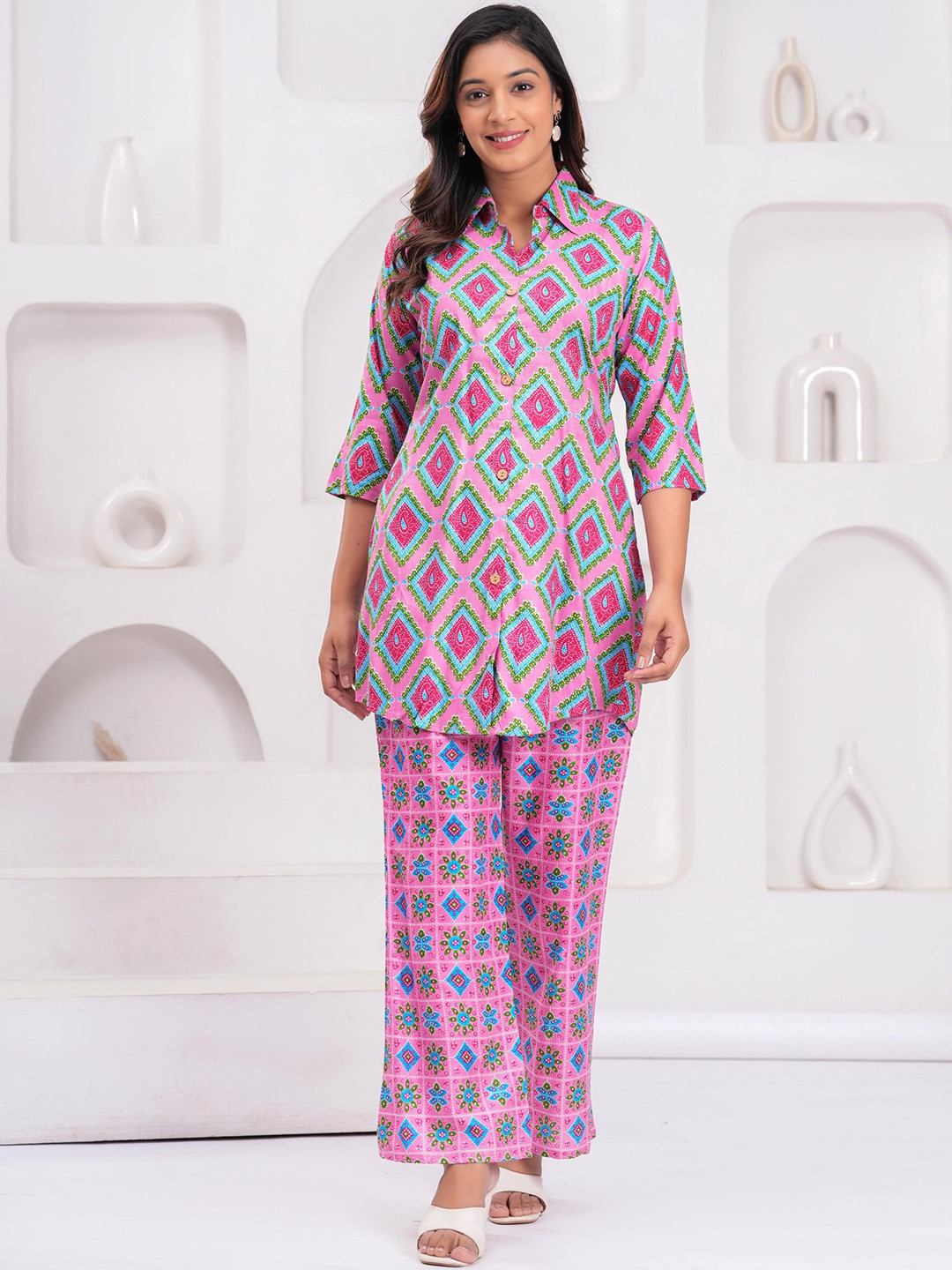 The loom craft Bandhani Printed Shirt Collar Tunic With Palazzo