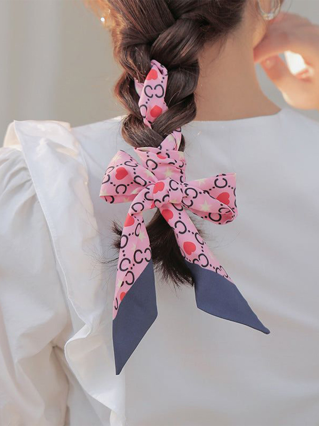 QUECY Women Heart Printed Scarf