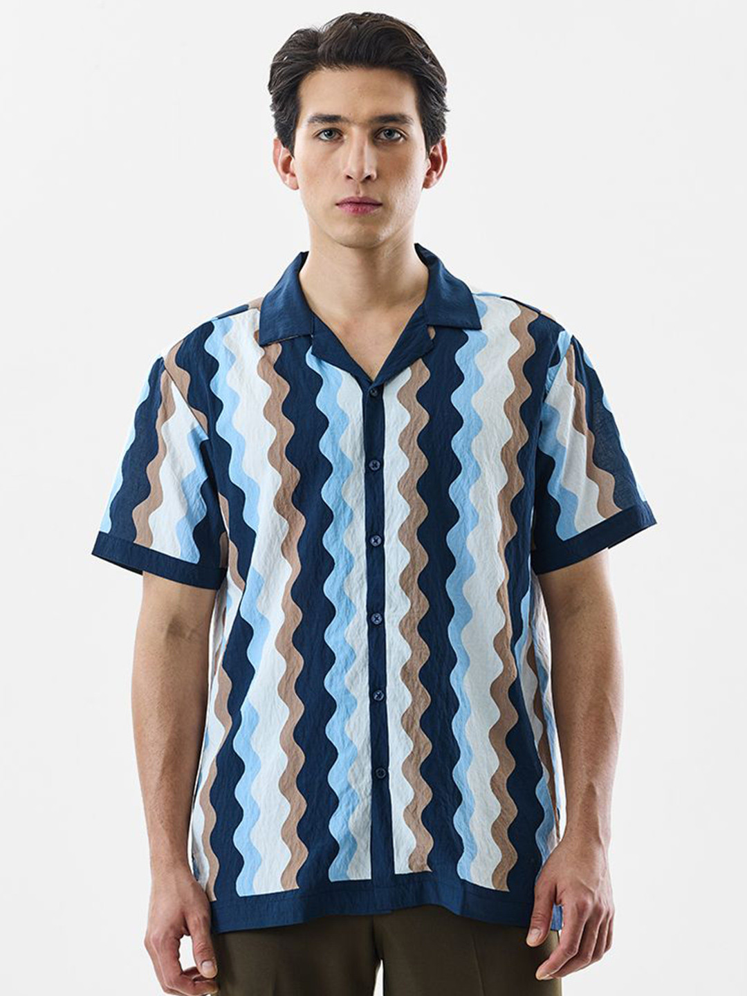 Snitch Chevron Printed Cuban Collar Boxy Casual Shirt
