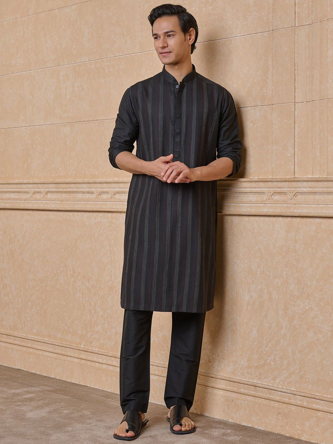 Tasva Men Striped Regular Straight Kurta with Trousers
