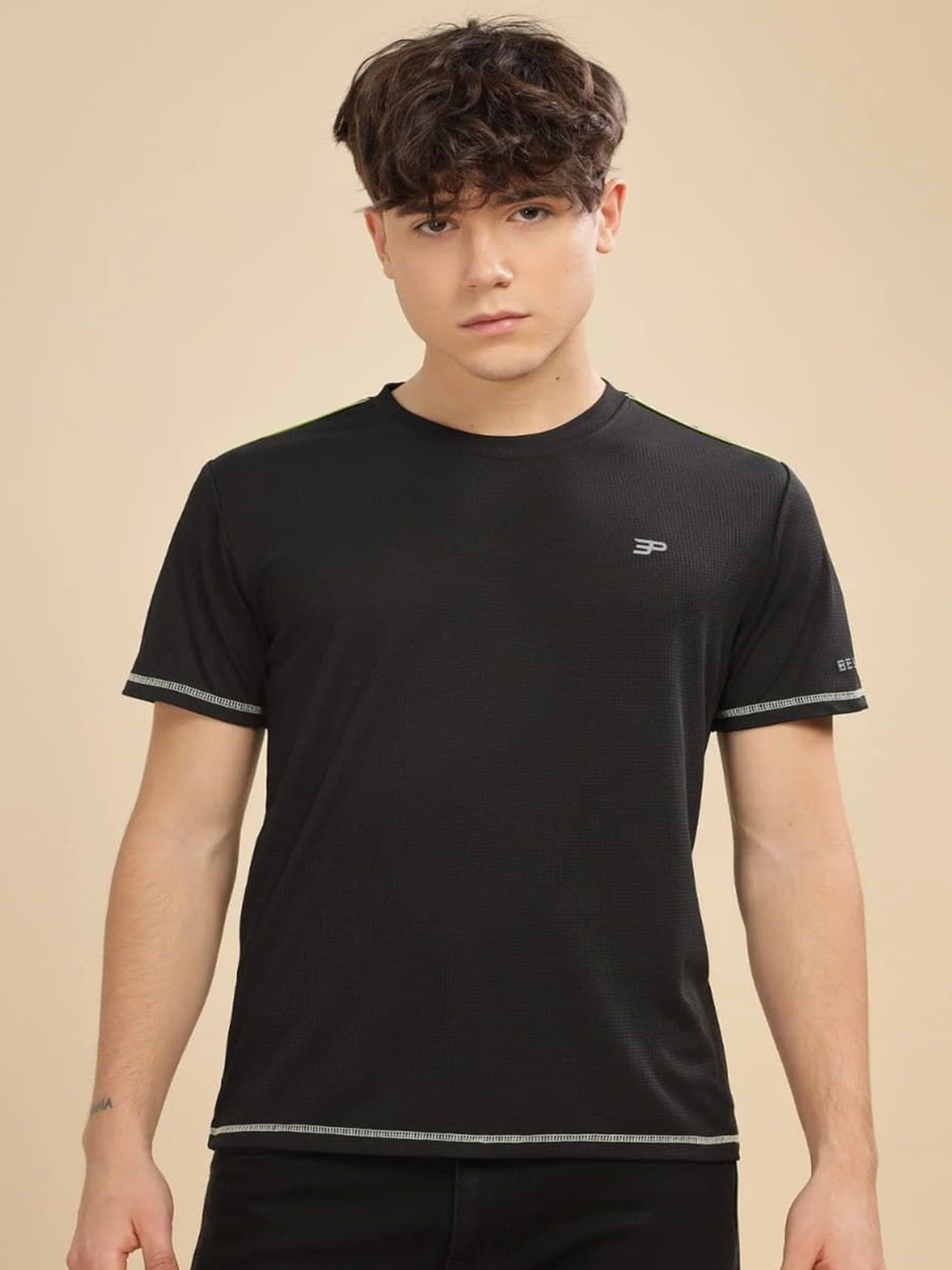 THIRD ELEMENT Micro Texture UV Protect & Cooling Round Neck Sports T-Shirt