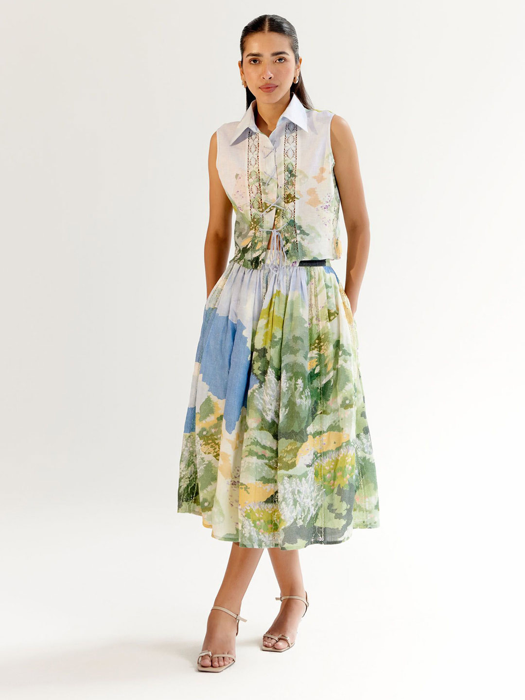 NOIB Freya Women Printed Lace-Up Detailed Linen Shirt Style Top