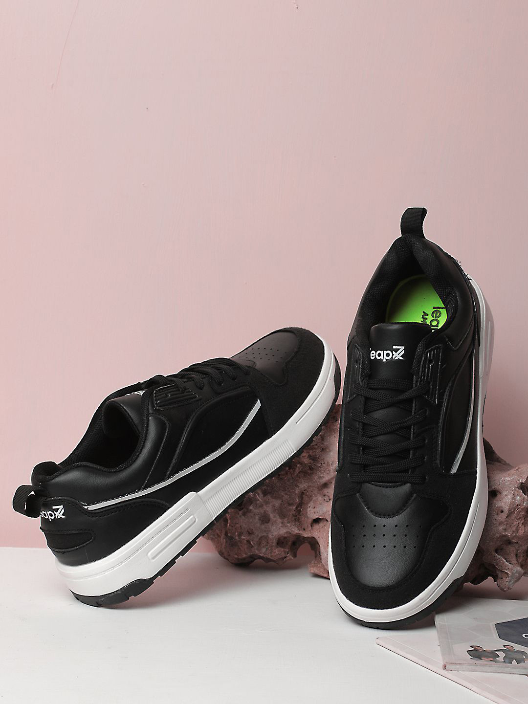 Liberty Lapon Men Monochrome Lace-Up Sneakers