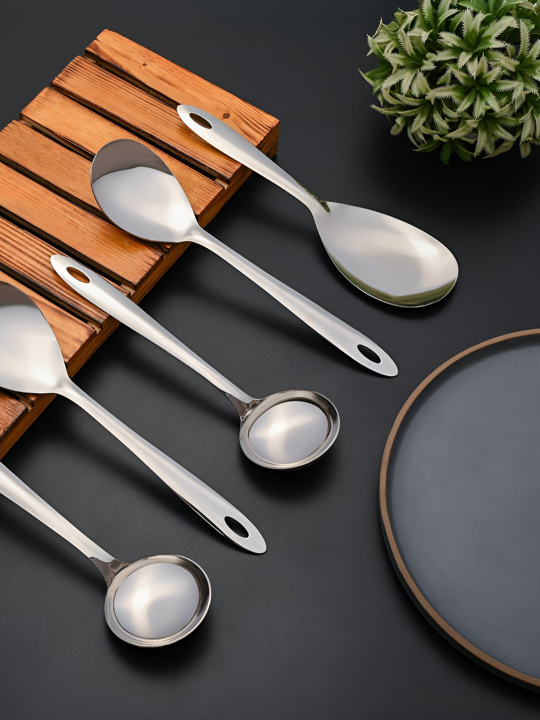 FNS Montavo Silver-Toned 5 Pieces Stainless Steel Spoons