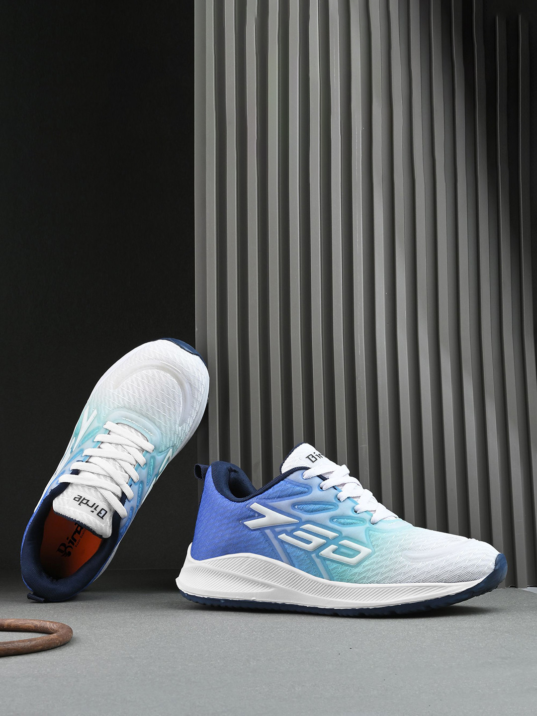 BIRDE Men Colourblocked Contrast Sole Sneakers