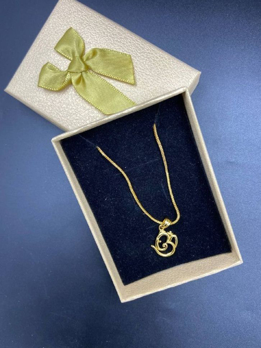 Psight Gold-Plated Lord Shiv Symbol Om Pendant With Chain