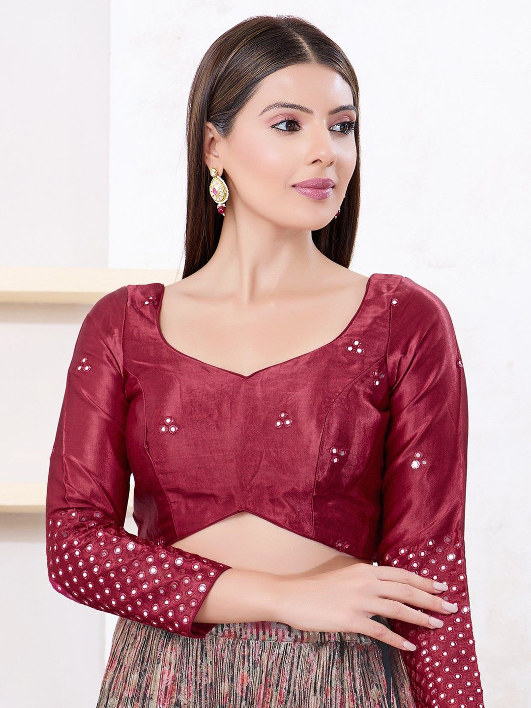 VAMAS - THE DESIGNER BLOUSES Embellished Sweetheart Neck Mirror Work Padded Silk Blouse