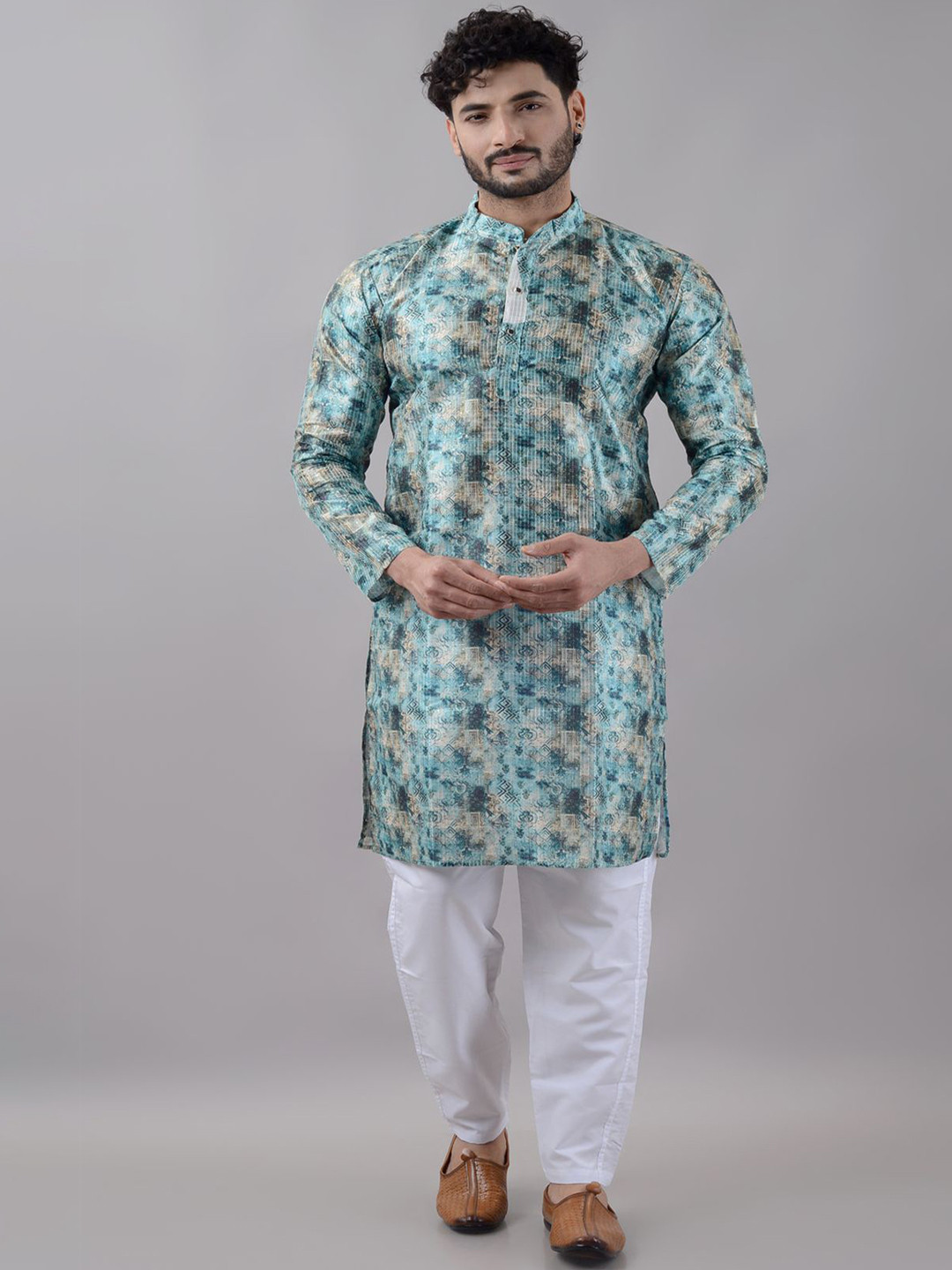 VILLAIN Men Abstract Self Design Mandarin Collar Cotton Blend Regular Kurta With Pyjamas
