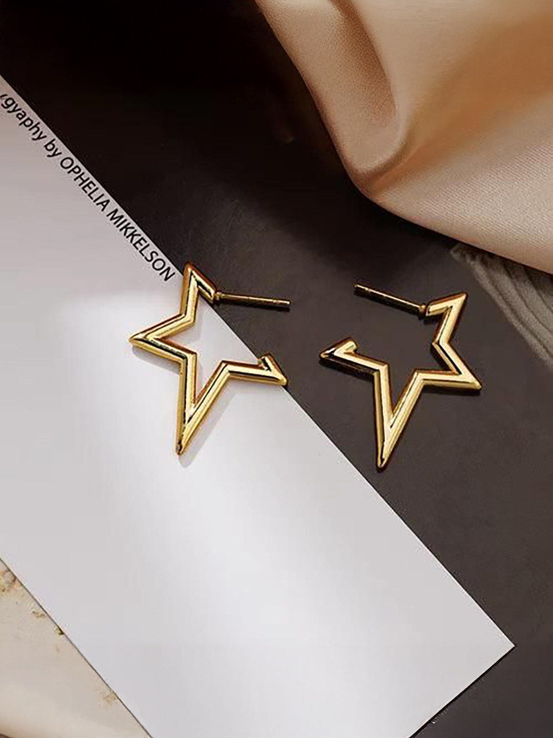 DressBerry Stainless-Steel Gold-Plated Star Shaped Half-Hoop Earrings