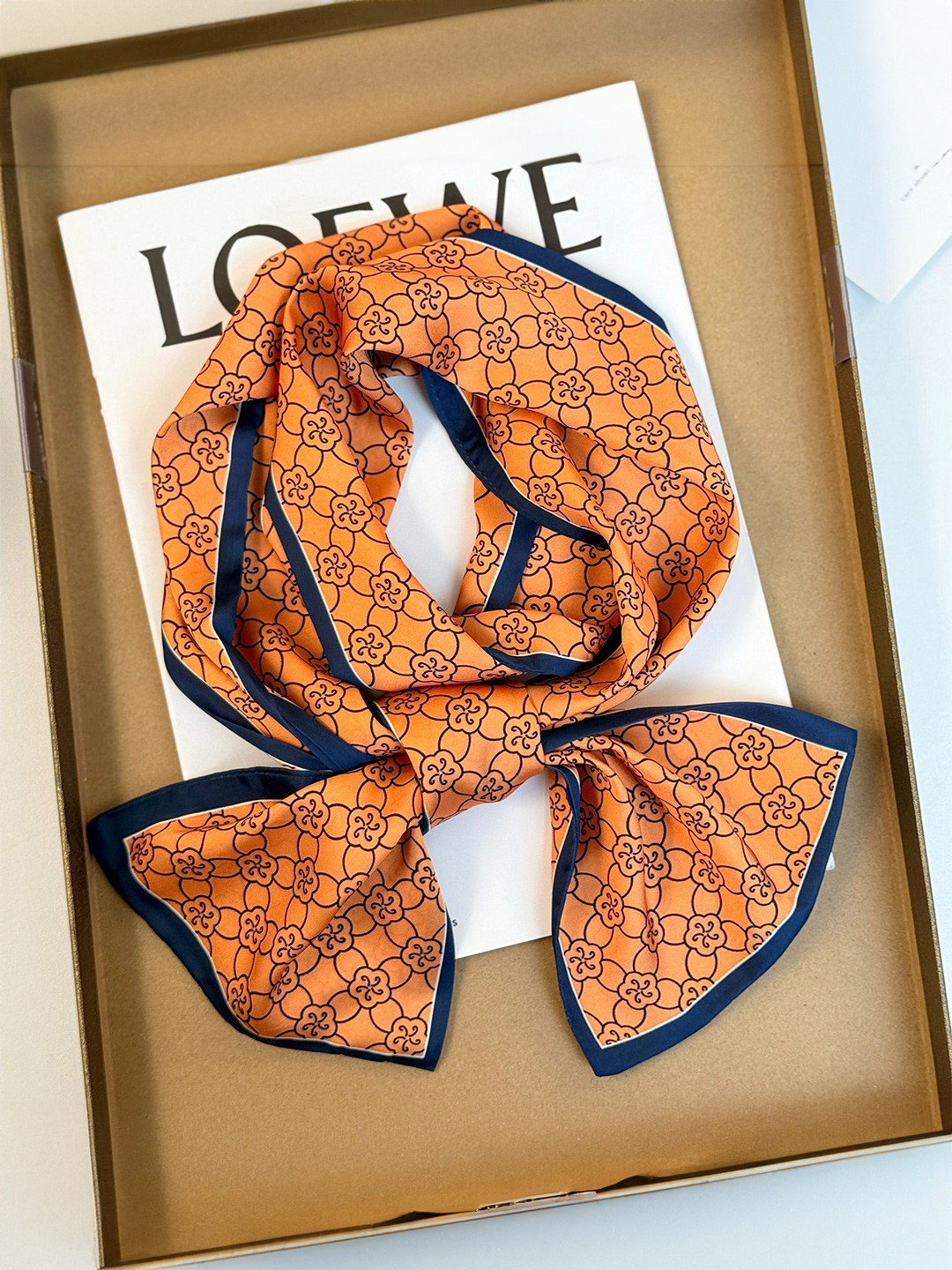 QUECY Women Ethnic Motifs Print Stole with Solid Border