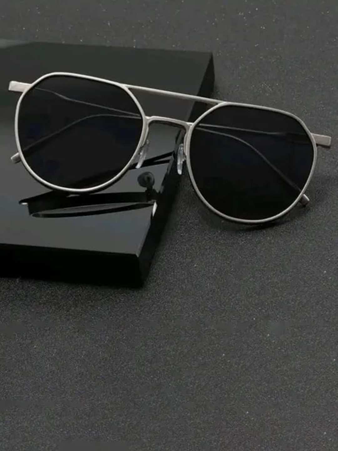 SPADEACES Unisex Polarised Aviator Sunglasses SPADEACES Allu Arjun Silver Black