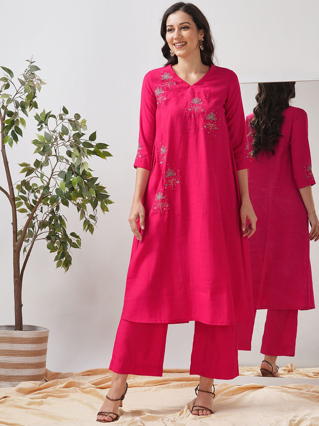 KAMI KUBI Women Floral Embroidered A-Line Kurta with Palazzo
