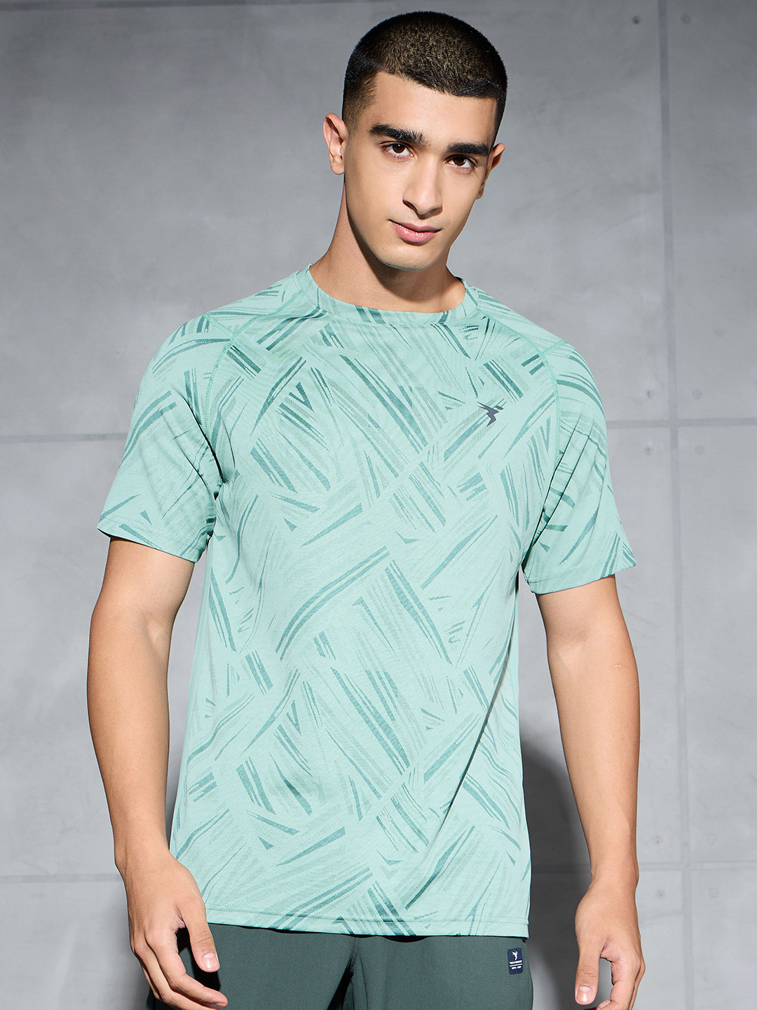 Technosport Men Anti Static Printed Round Neck Slim Fit T-shirt