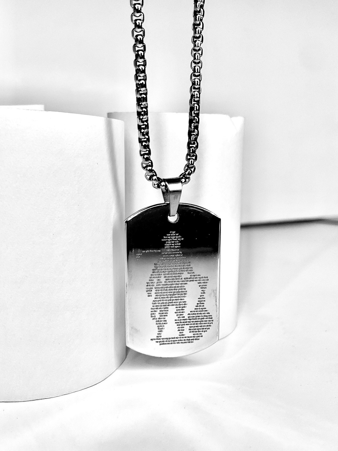 Psight Unisex Contemporary Hanuman Chalisa Pendants with Chains
