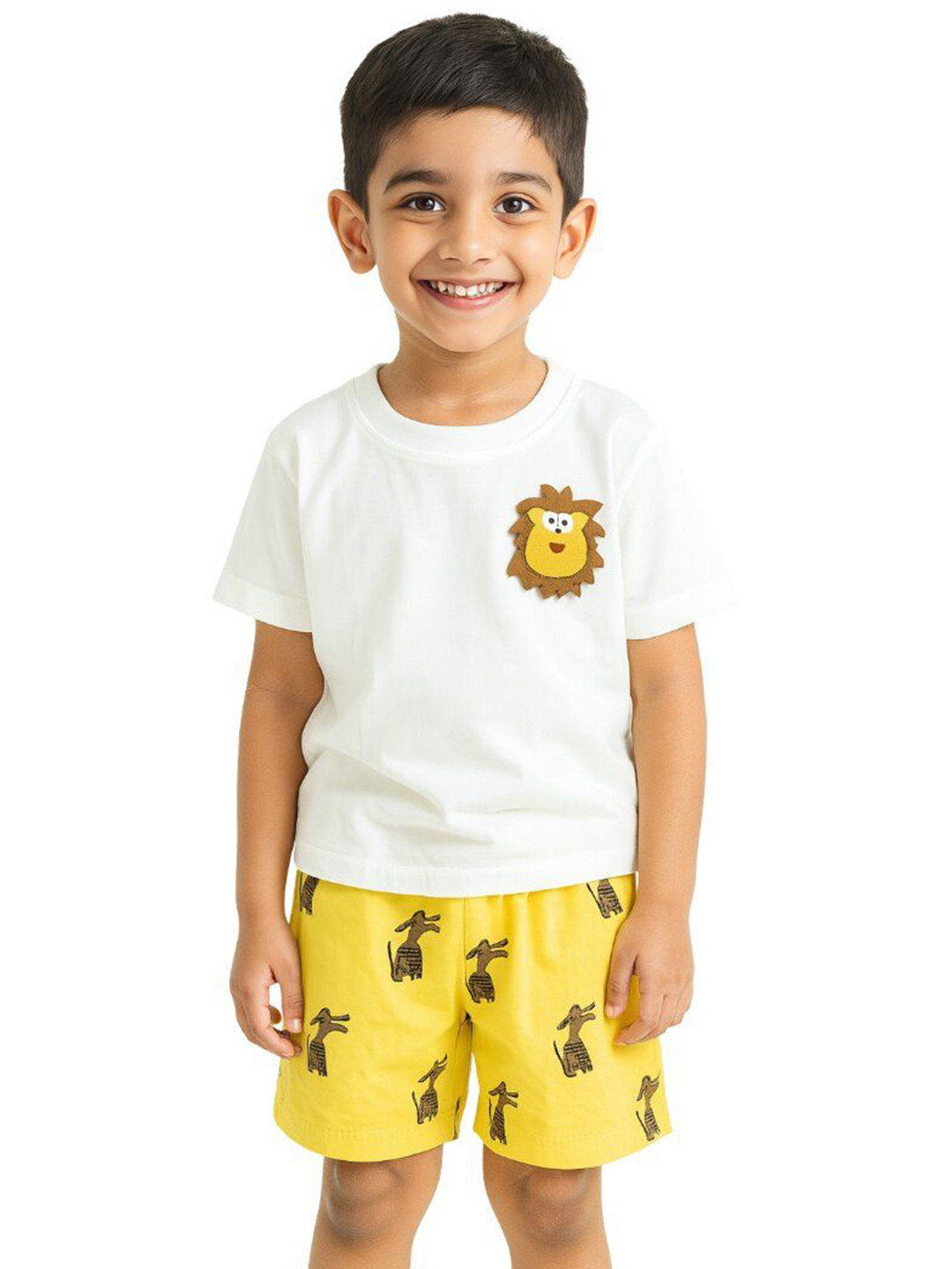 POP STREET KIDS Boys Applique Work Round Neck T-Shirt With Shorts