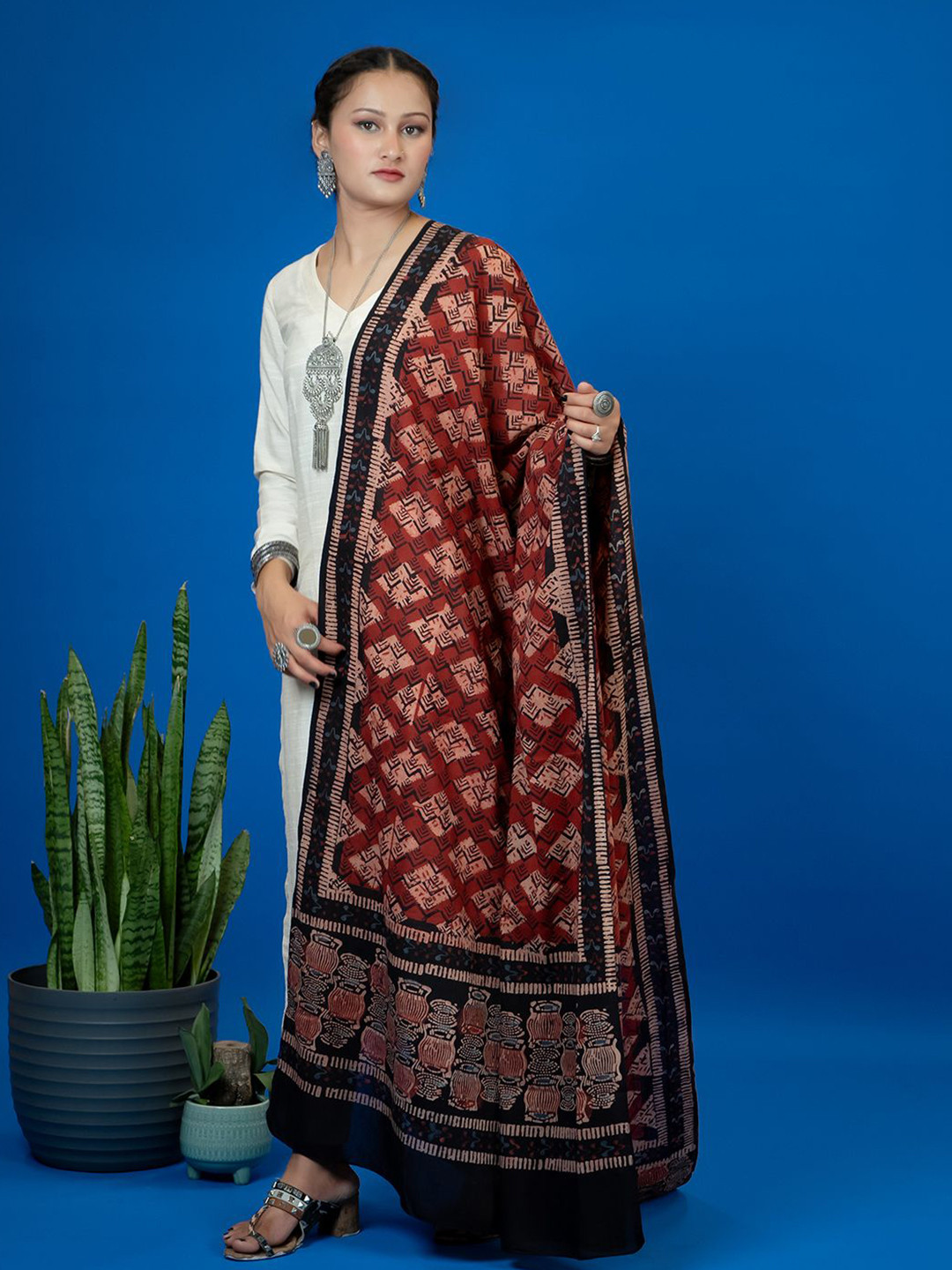 Ushvii Geometric Printed Block Printed Pure Cotton Dupatta