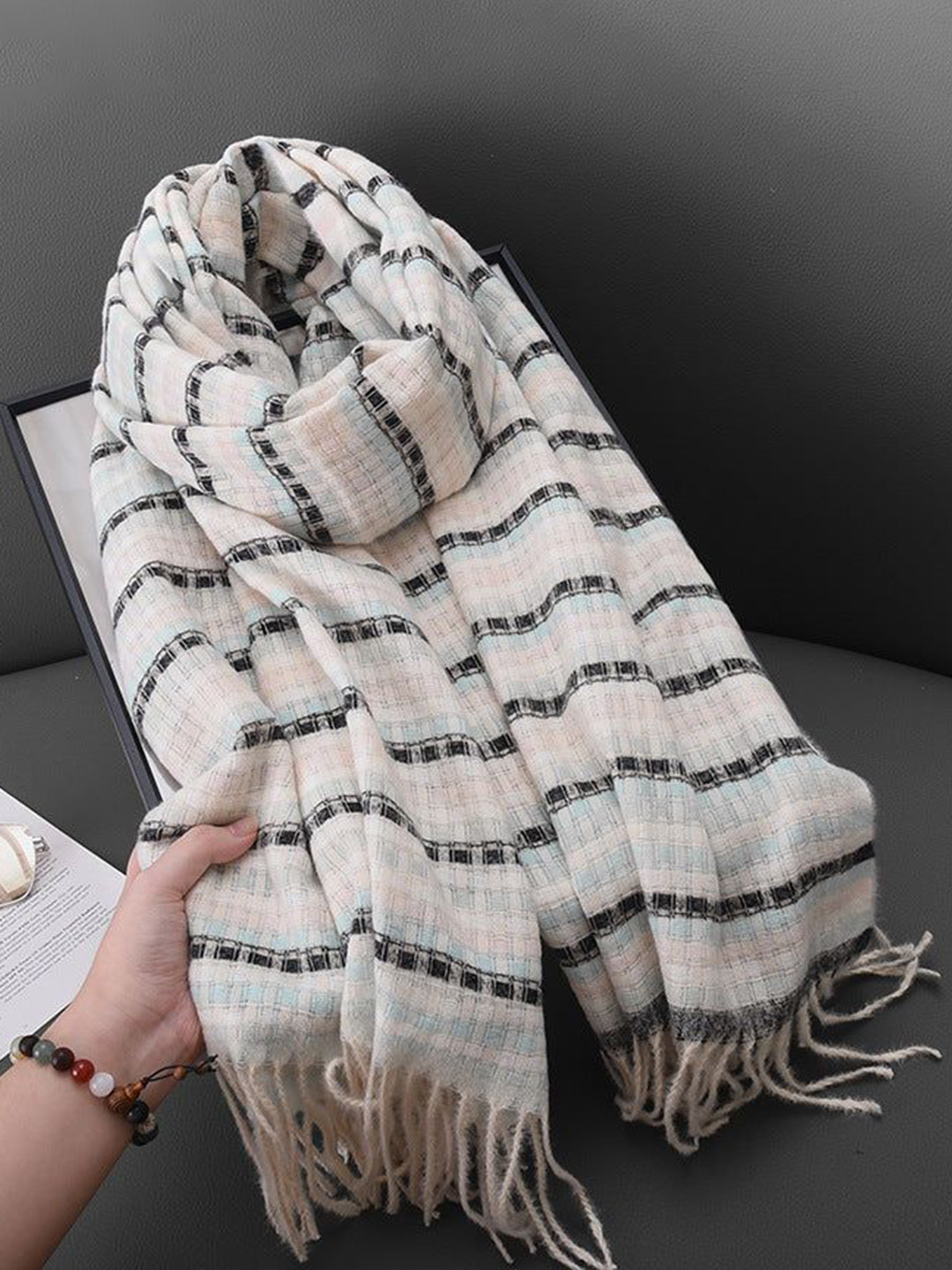 QUECY Checked Silk Rectangle Stole