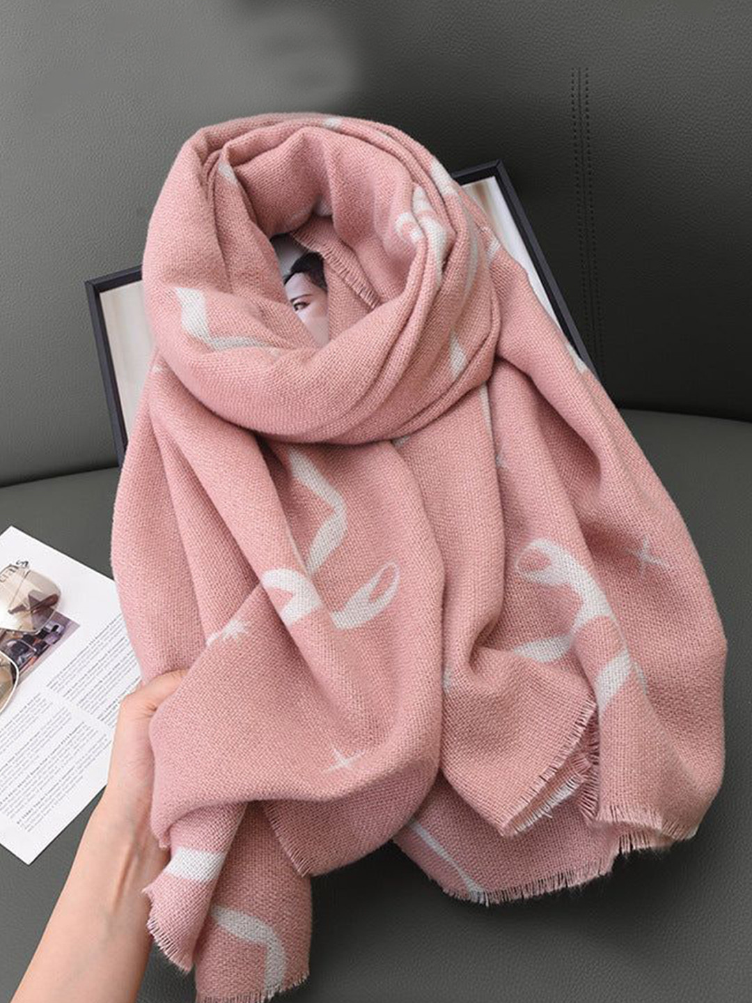 QUECY Women Shape Printed Scarves