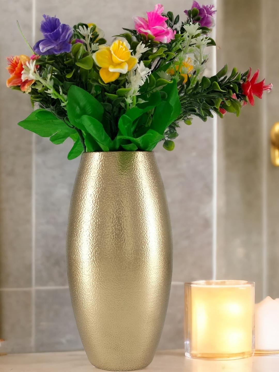 DECORSMITH Metal Oval Vase